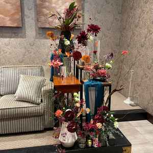 清雅のお部屋では、床は木の温もりがあり、天井やお庭は厳かな印象がありとても素敵でした。