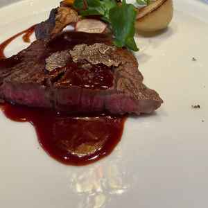 料理は味もとても良くて、この美味しさでオーダーメニューも考えれるのは良いと思った