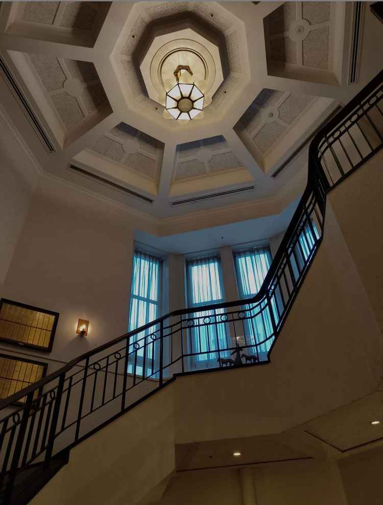 螺旋階段です。ここで写真を撮られる新郎新婦が多いそうです。