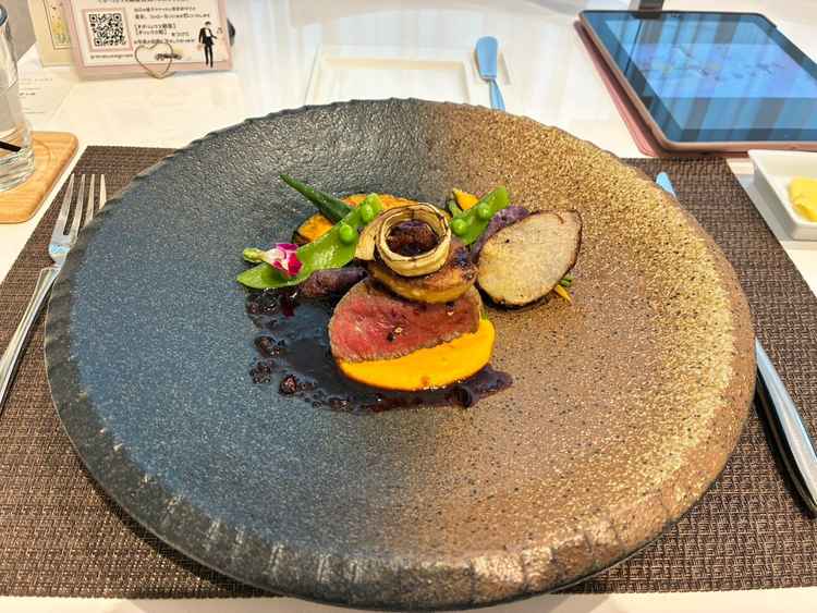 3皿ほど提供ありました。どれも美味しかったです！