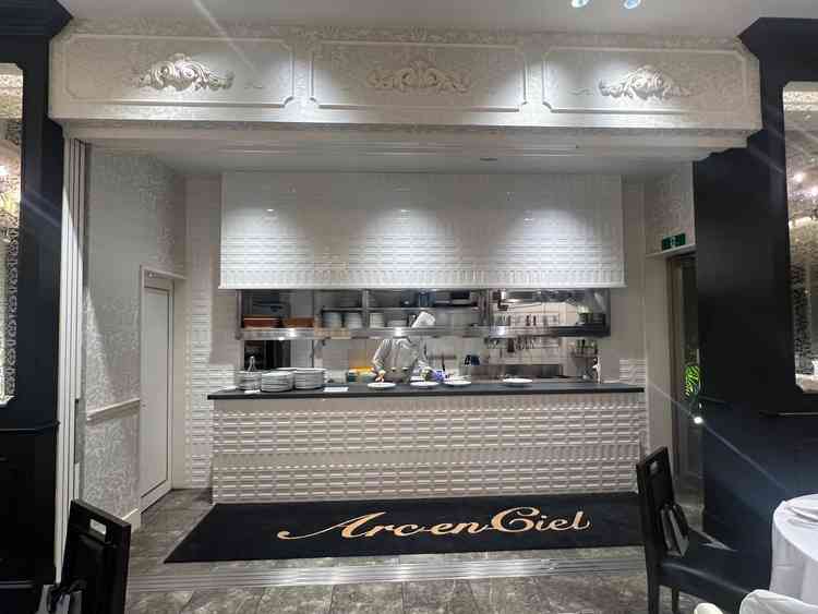 オープンキッチン