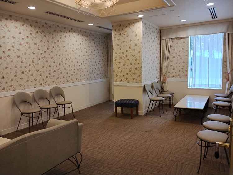 広々とした控室