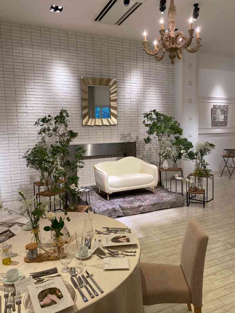 高砂ではなくソファー