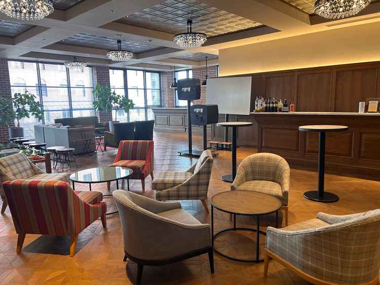 ゲストルームです。ウェルカムドリンク提供場所もありました。