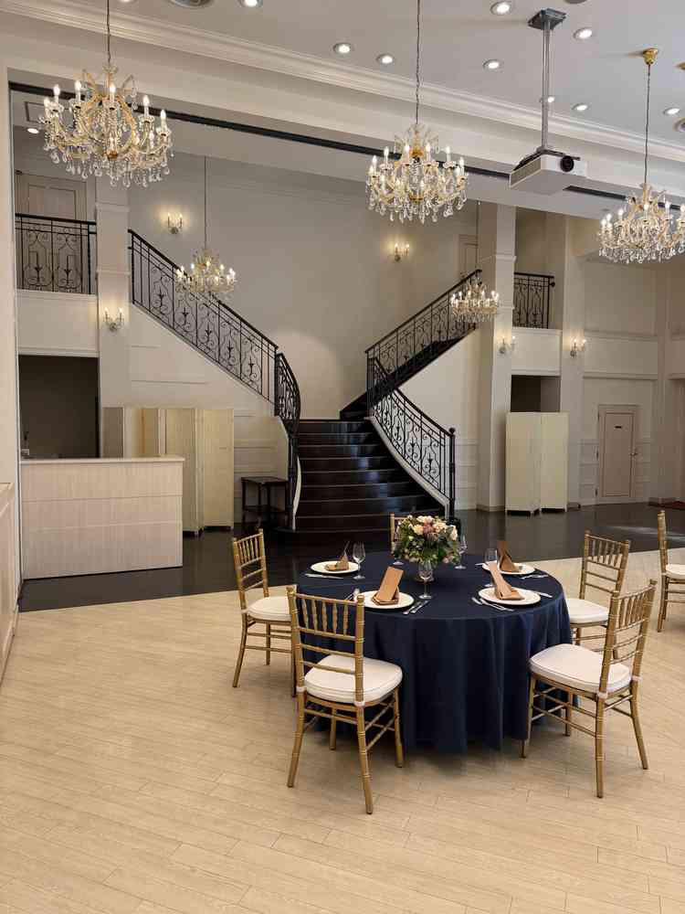 披露宴会場のY字の階段が珍しくてよかった