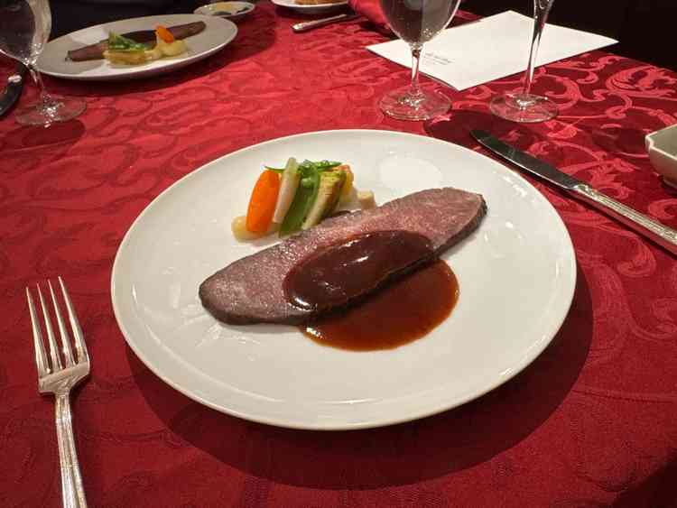 試食がとても美味しかったです。写真以外にも、デザート、食後のコーヒーをいただきました。