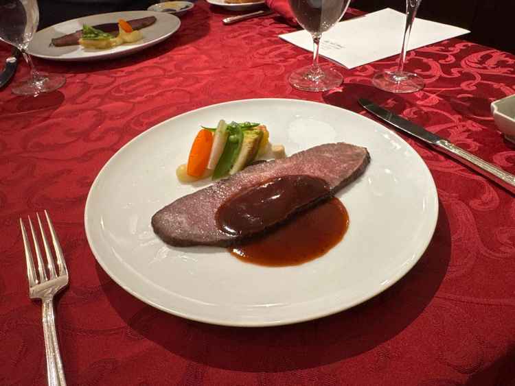 試食がとても美味しかったです。写真以外にも、デザート、食後のコーヒーをいただきました。