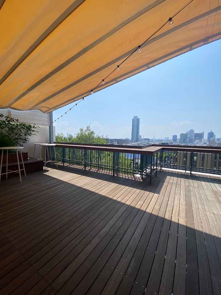 色々融通の効く演出ができるテラス