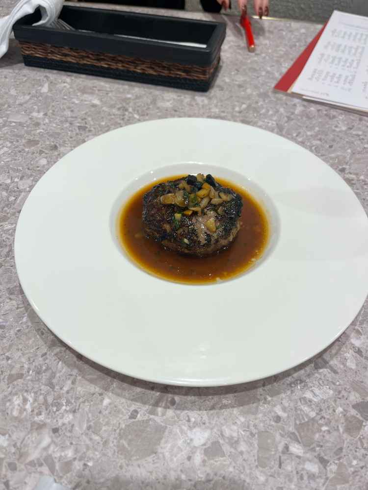 試食のハンバーグ