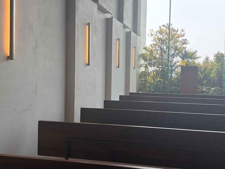 木目調で、落ち着いた雰囲気でした。