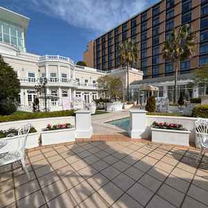 サンタモニカのガーデンはピンクをメインにしたお花を使っていてとっても可愛かった