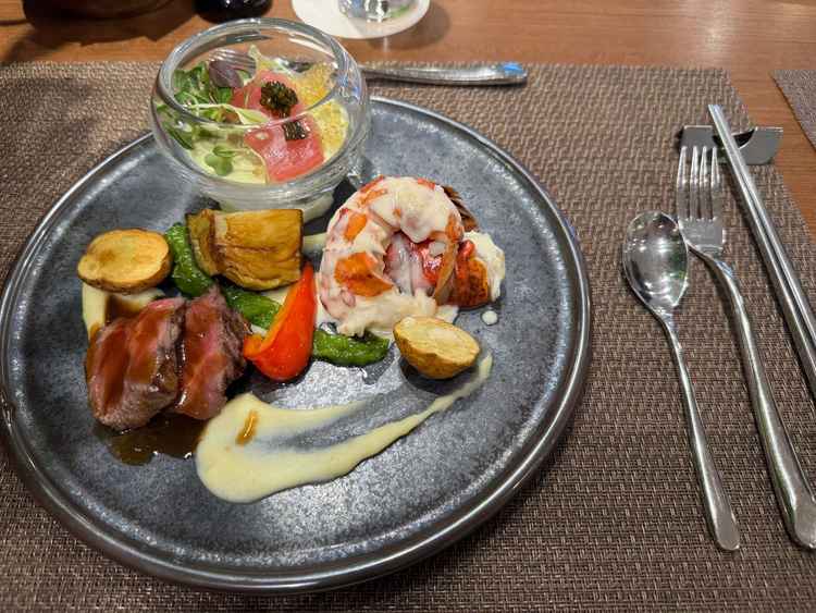 和牛とオマールの和フレンチ