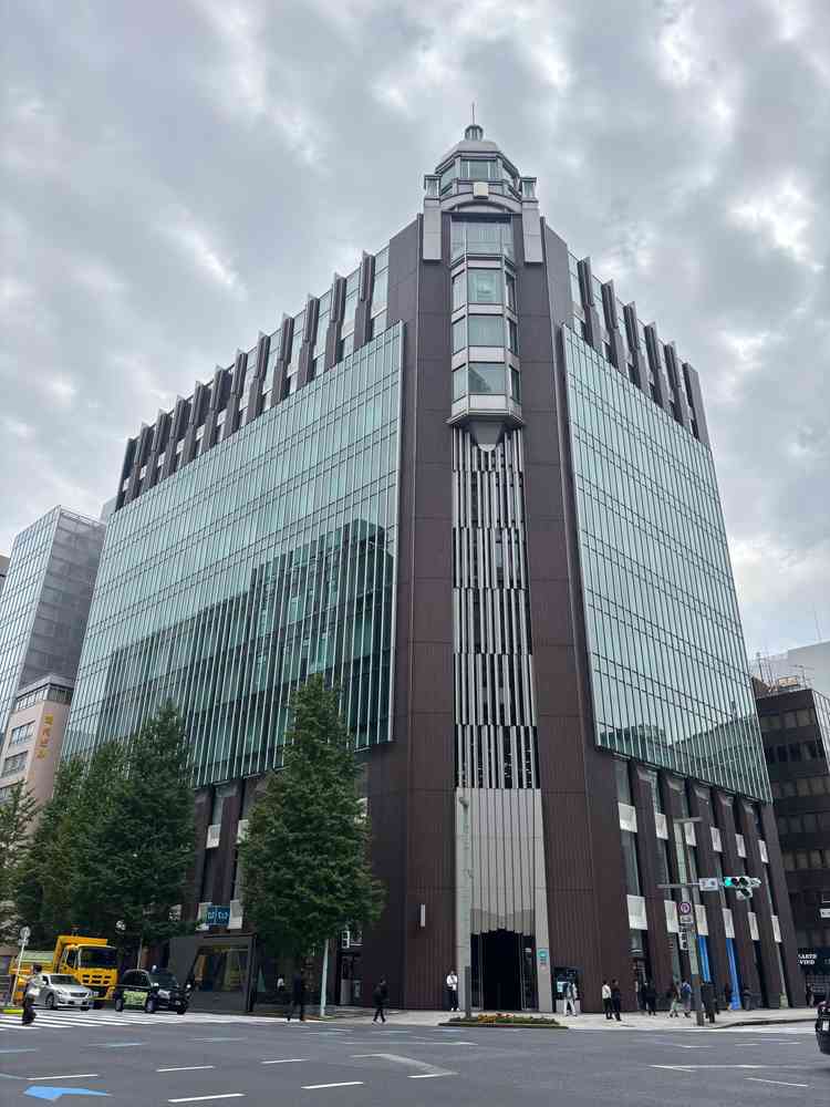 式場の外からみた外観です。かなりわかりやすい　場所かと思います。