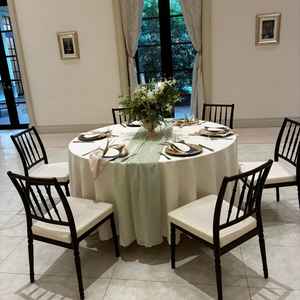 披露宴会場テーブル