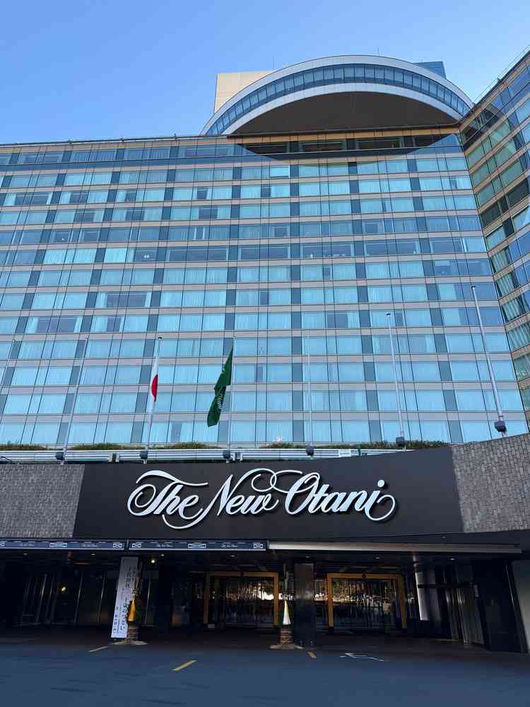 迫力あるエントランス