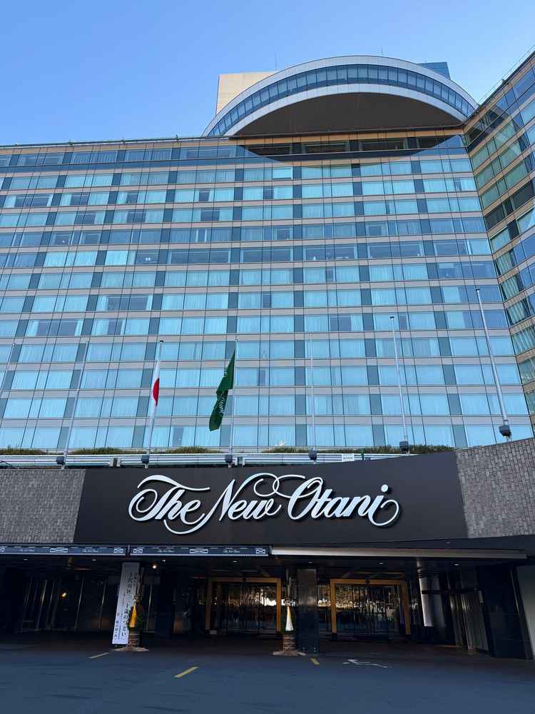 迫力あるエントランス