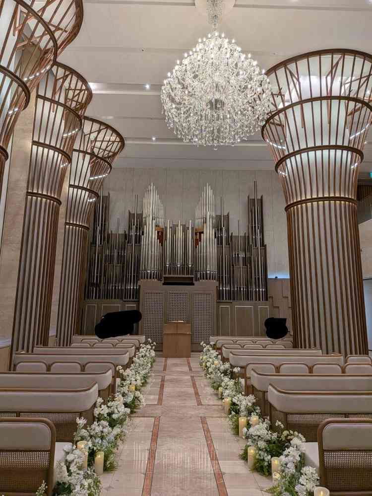 チャペル正面から