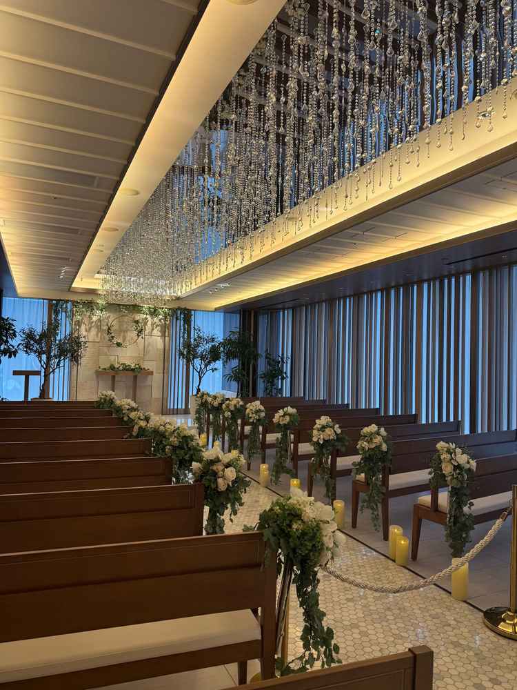 チャペルは思ったよりもあまり天候に左右されないような造りで良いなと思いました。