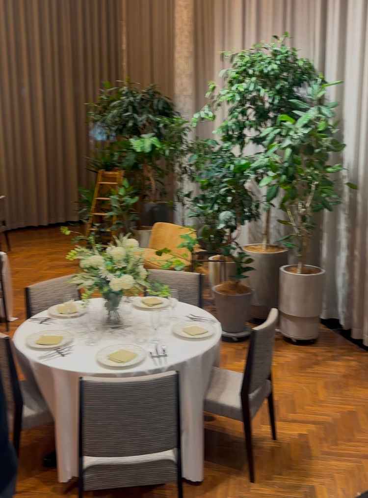 ガーデン披露宴。