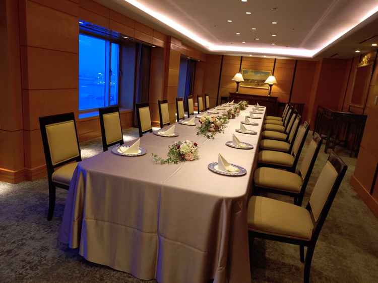 披露宴会場カールトン