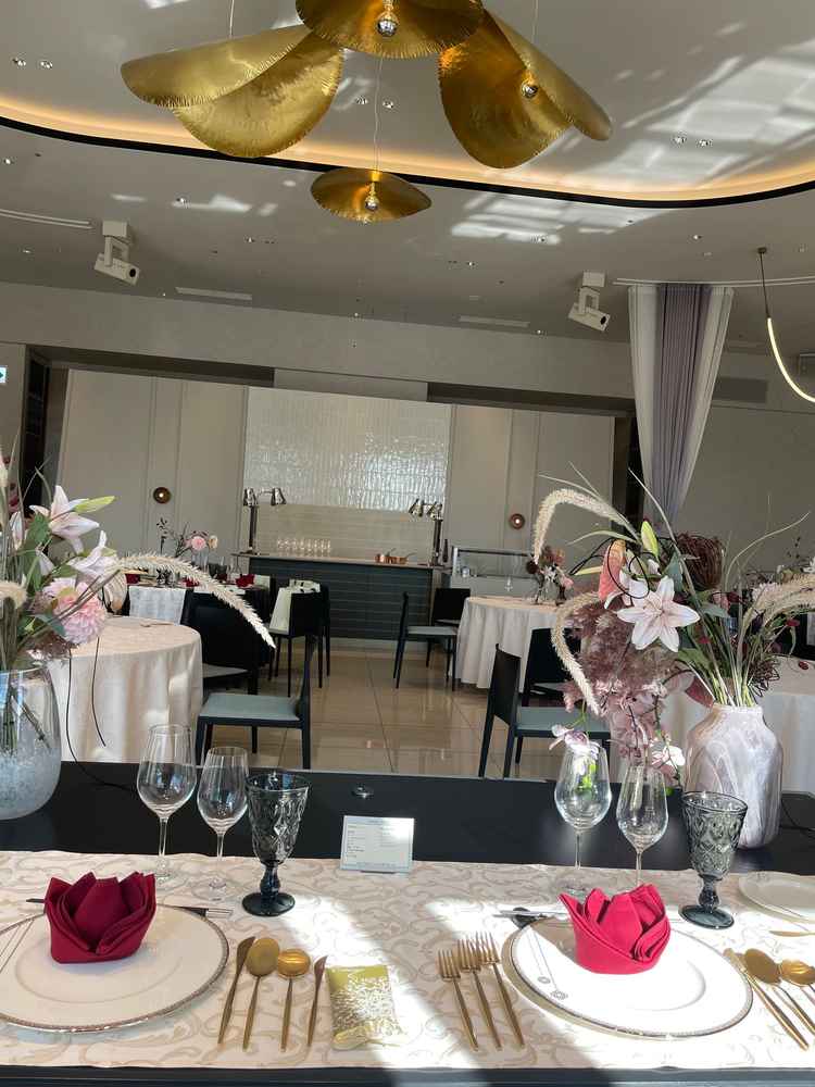 新郎新婦席から眺めた会場