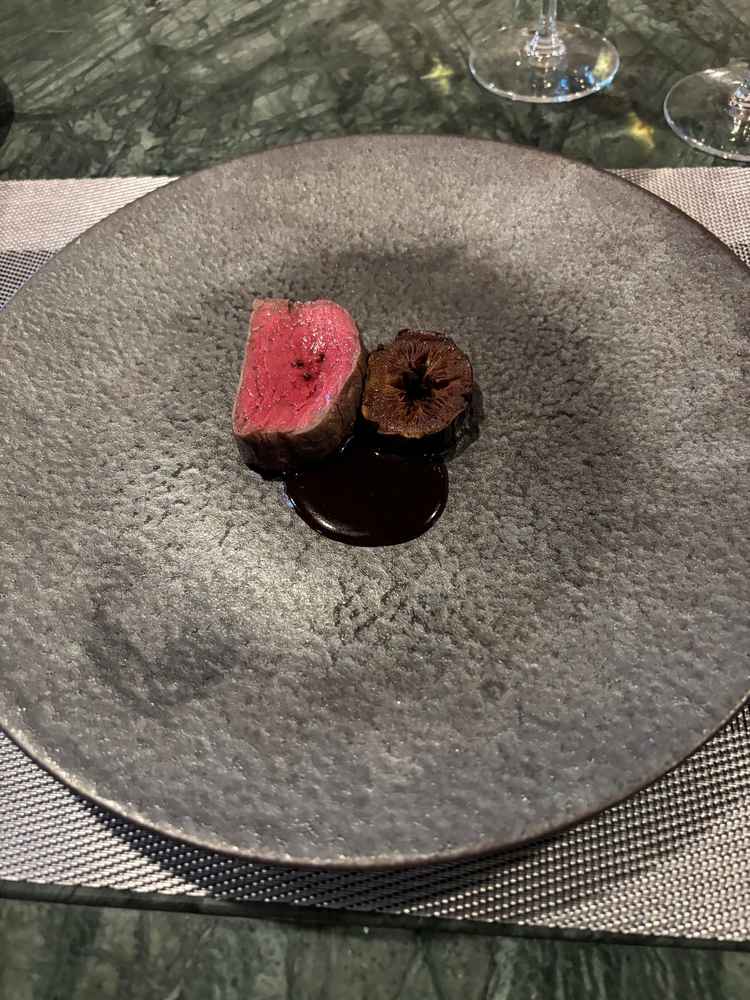 お肉の火の加減が絶妙でした。