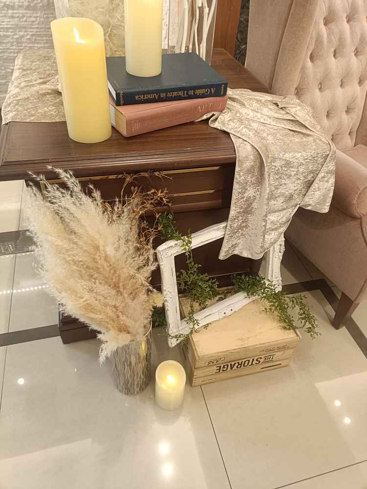 木の箱をあえてさかさまにしておいていました