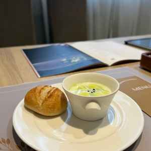 ポタージュとパンの試食