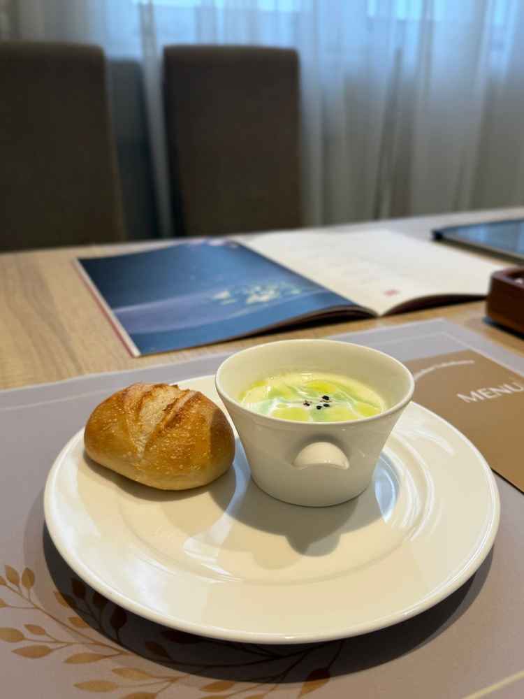 ポタージュとパンの試食