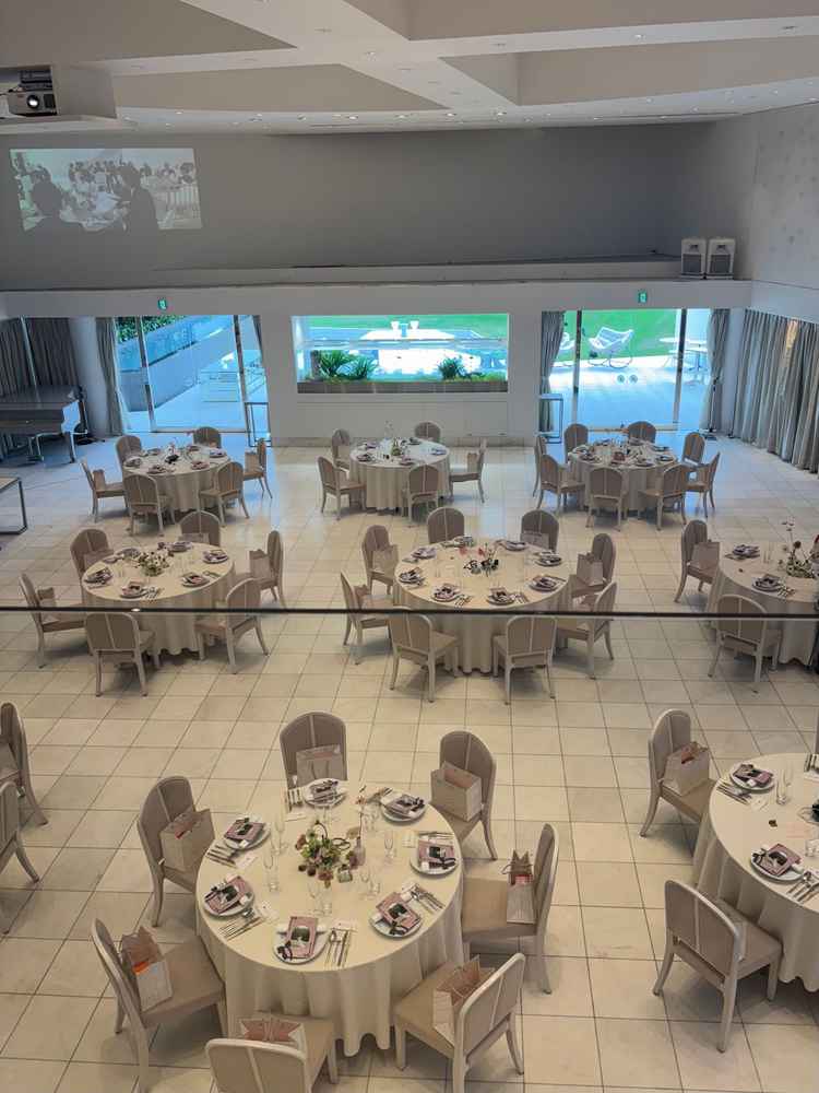 お色直しの時の眺め。え、ここの壁があくの！？と驚きでした（笑）