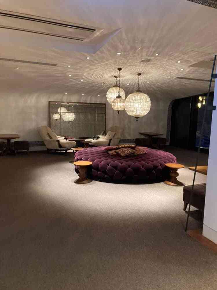 ゲストのウェルカムスペース。この場所は、前撮りでも使われるそうです。