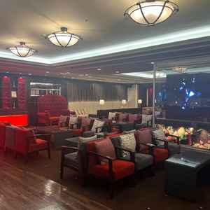 挙式後〜披露宴前の待合室