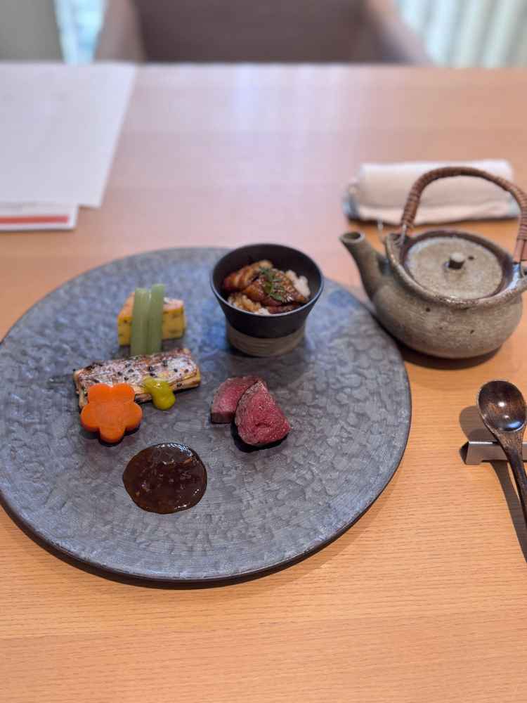 お料理が和と洋両方あって、とてもおいしいなと思った