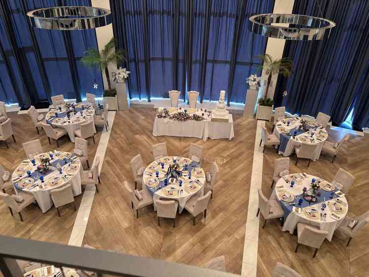 披露宴会場　マリブ