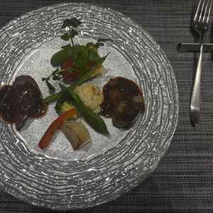 和、洋をゲストが選べる形式。ソースで違いを出しており、どちらも美味しい。お肉も柔らかかった。