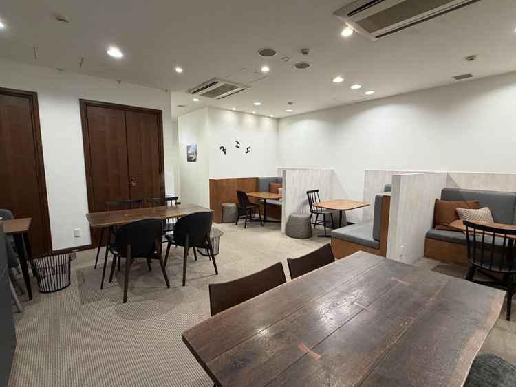 打ち合わせ用のミーティングルーム