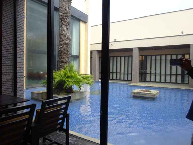 中央が吹き抜けで、全体的に明るかったです