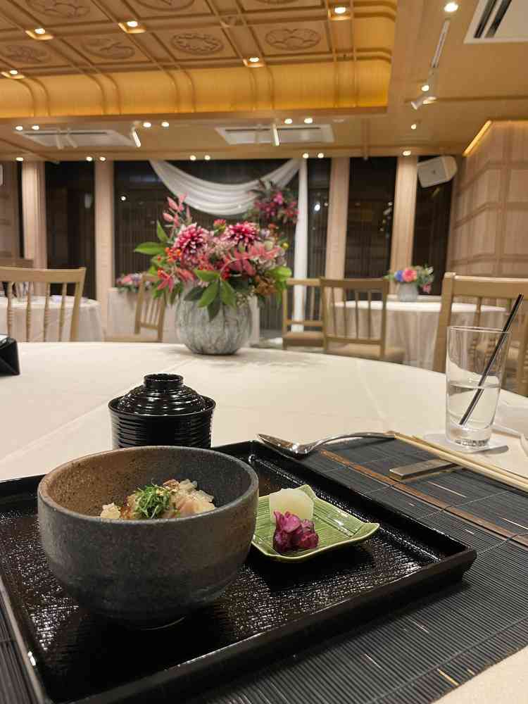 試食コース内に炊き込みご飯があり、ほっこりしました。