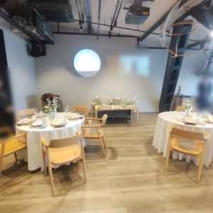 少人数専用の披露宴会場（4階）