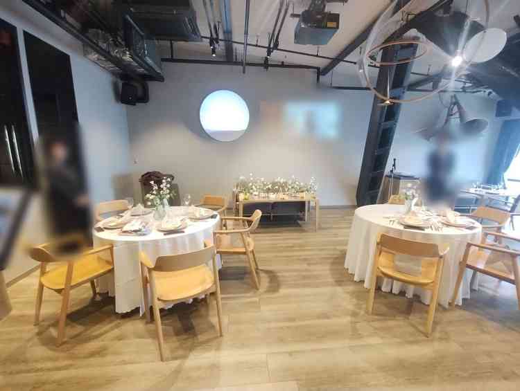 少人数専用の披露宴会場（4階）