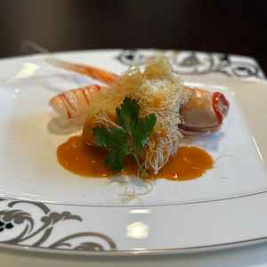 個人的に苦手な海老がこんなに美味しく食べられたのは人生で初めてで、感動しました。