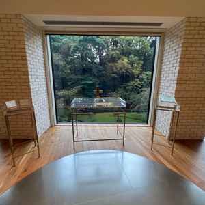 森が見える素敵なチャペル