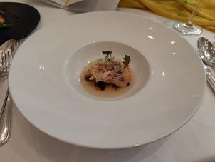 試食の魚料理
