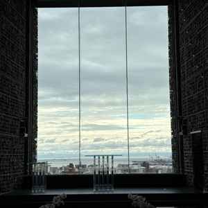 チャペルからの景色。神戸の街並みを一望できた。