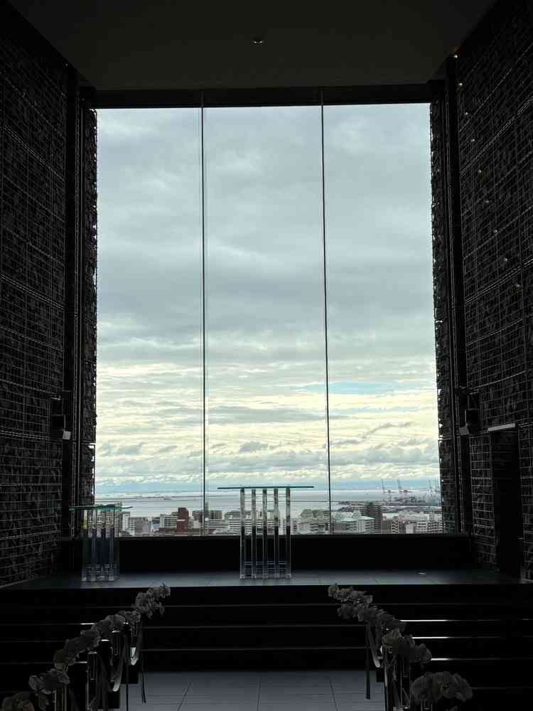 チャペルからの景色。神戸の街並みを一望できた。