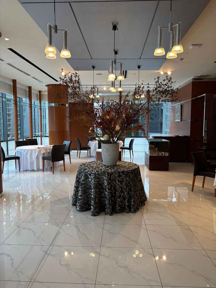 挙式会場になるスペースです！窓が大きくてレストランウエディングとは思えないくらい広く感じました