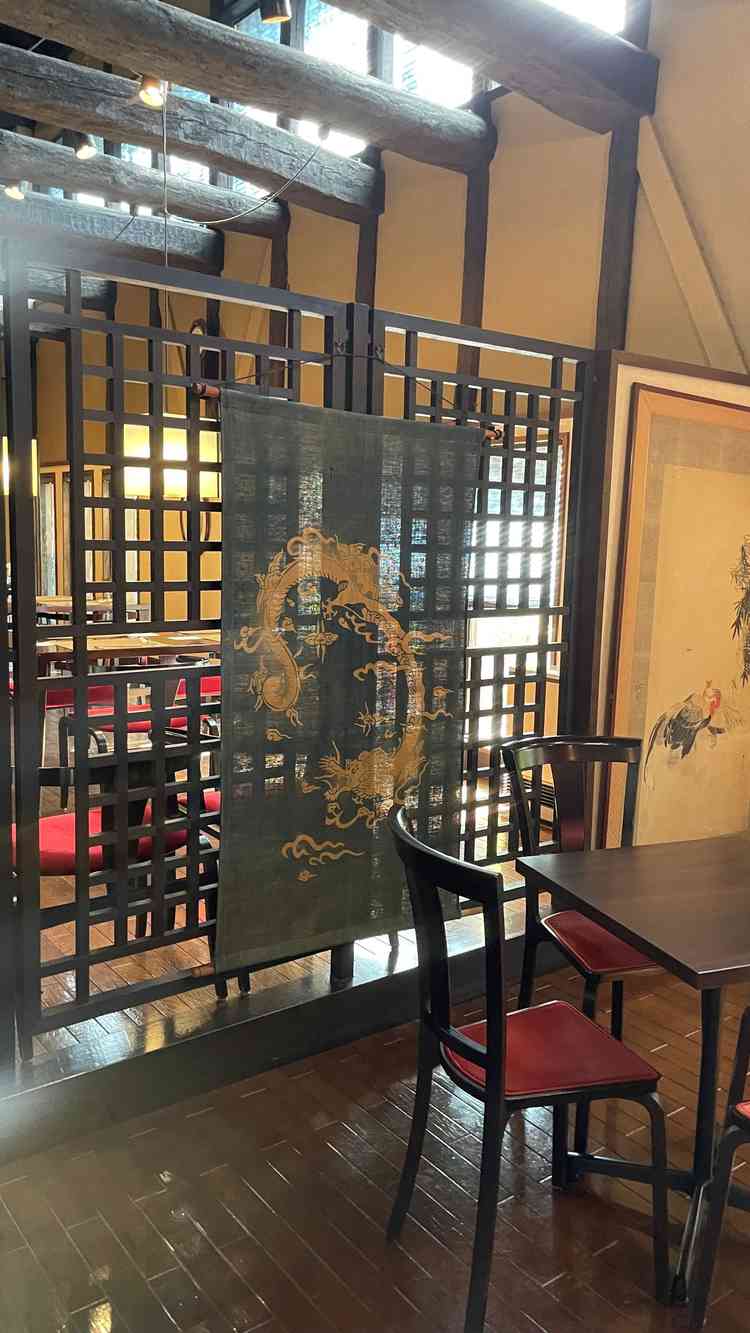 ご飯も食べれるし、写真も撮れる