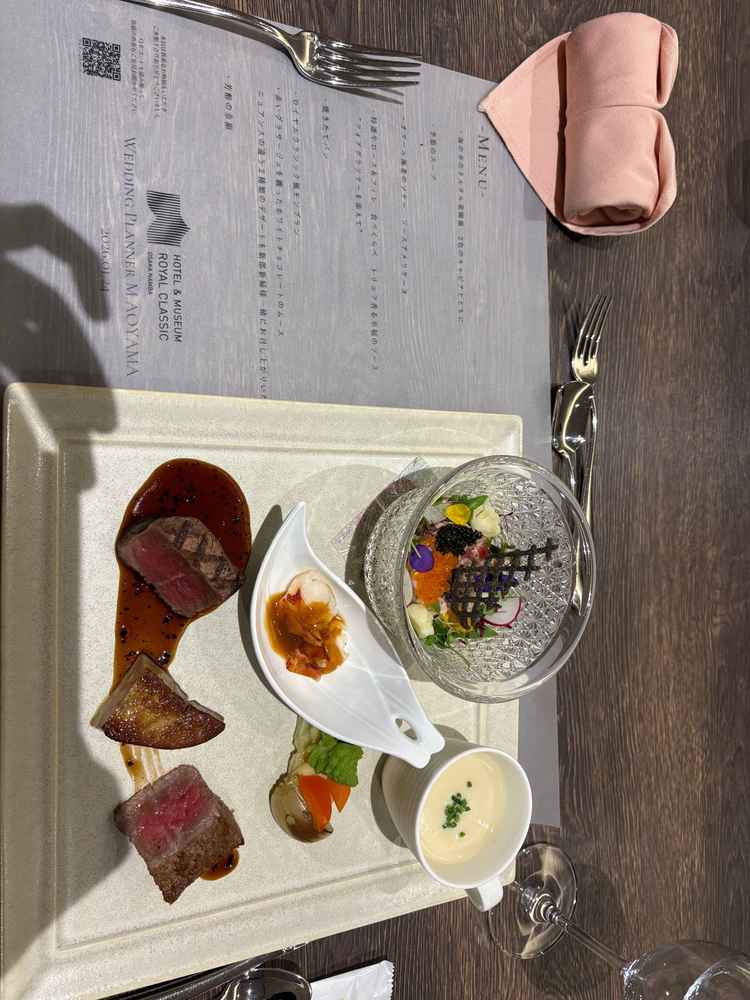 お料理が非常に美味しかった。デザートも非常に美味しく、今回フェアで回った式場のどこよりも美味しい。