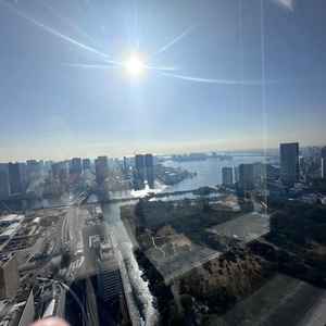 ウェルカムスペースからの展望。本番は窓ガラスにメッセージが書けるとのことでワクワクしました。