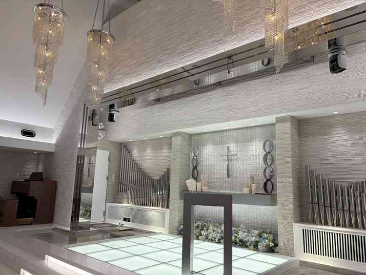 チャペル。横にも広く綺麗だった。